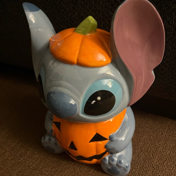 NEW SOLD OUT EVERYWHERE DISNEY PARK HALLOWEEN DISNEY STITCH Cookie jar Canister - Picture 5 of 6